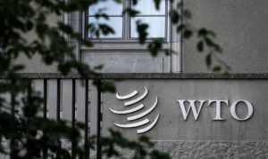 سازمان تجارت جهانی (WTO) اعلام کرد: رشد تجارت کالاها در سال جاری ۲.۴ درصد و در سال ۲۰۲۶ حدود ۰.۵ درصد پیش‌بینی می‌شود.