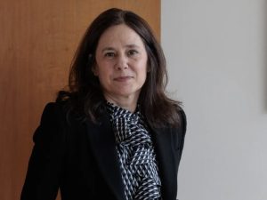 لوگان: اقتصاد آمریکا به حداکثر اشتغال نزدیک است؛ احتیاط در کاهش نرخ بهره ضروری است
